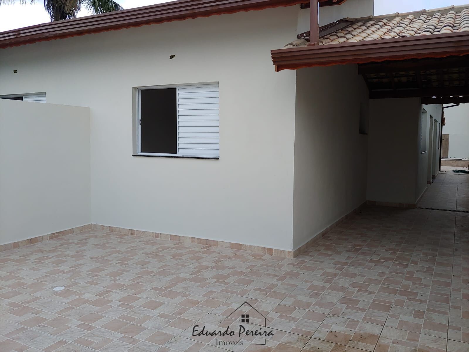 Casa à venda com 2 quartos, 86m² - Foto 2