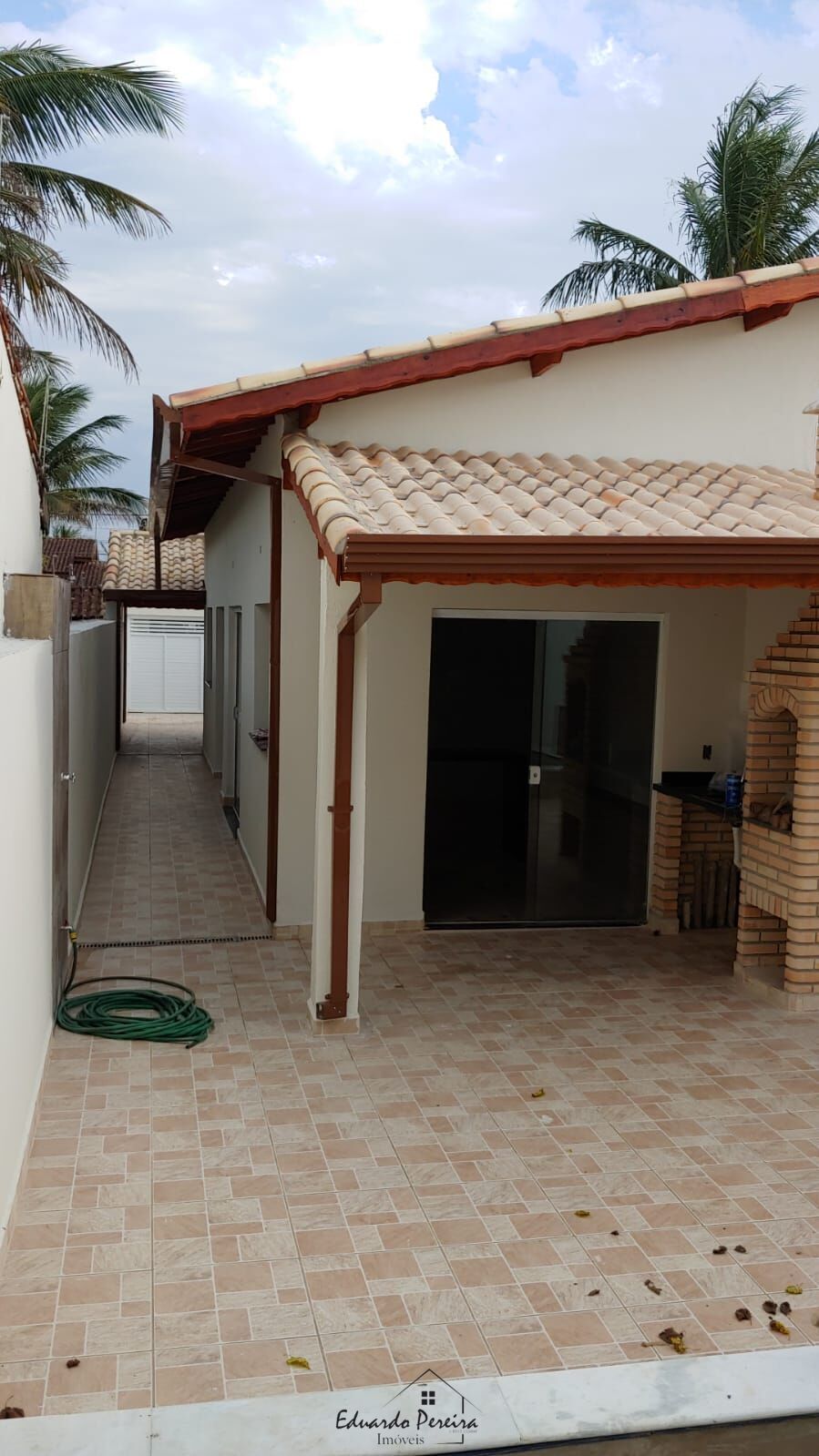 Casa à venda com 2 quartos, 86m² - Foto 3