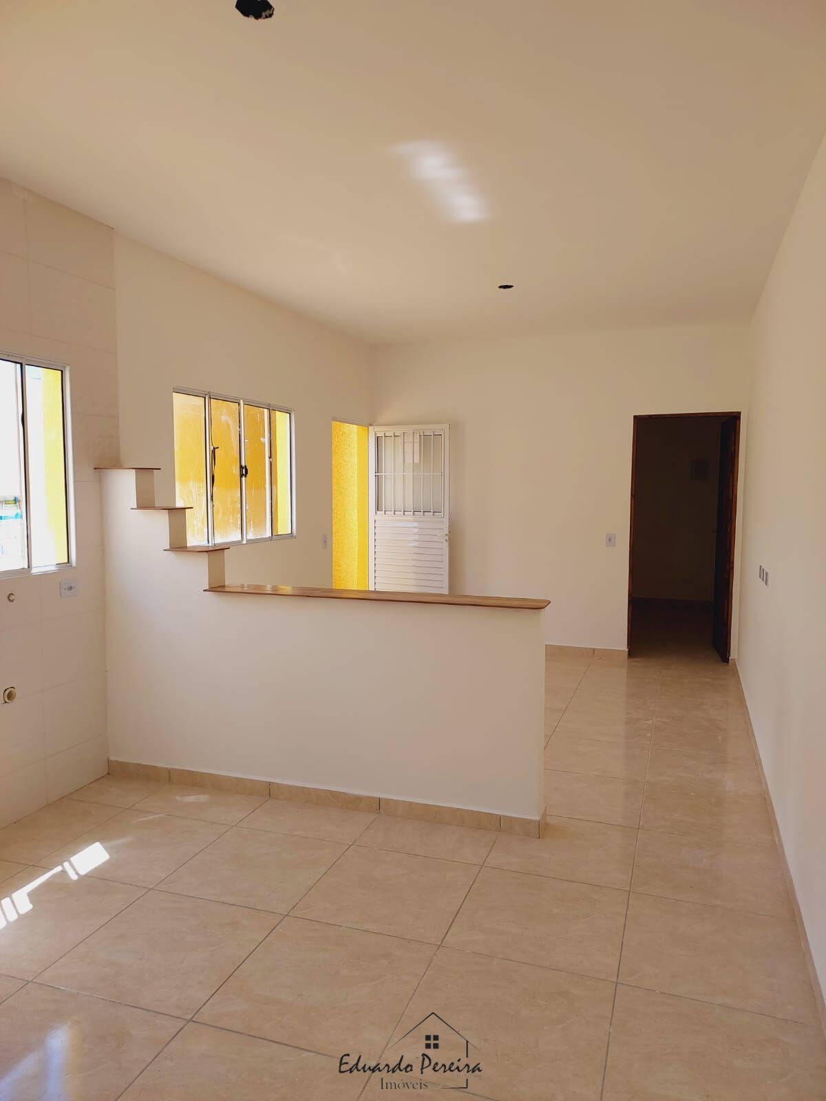 Casa à venda com 2 quartos, 56m² - Foto 8