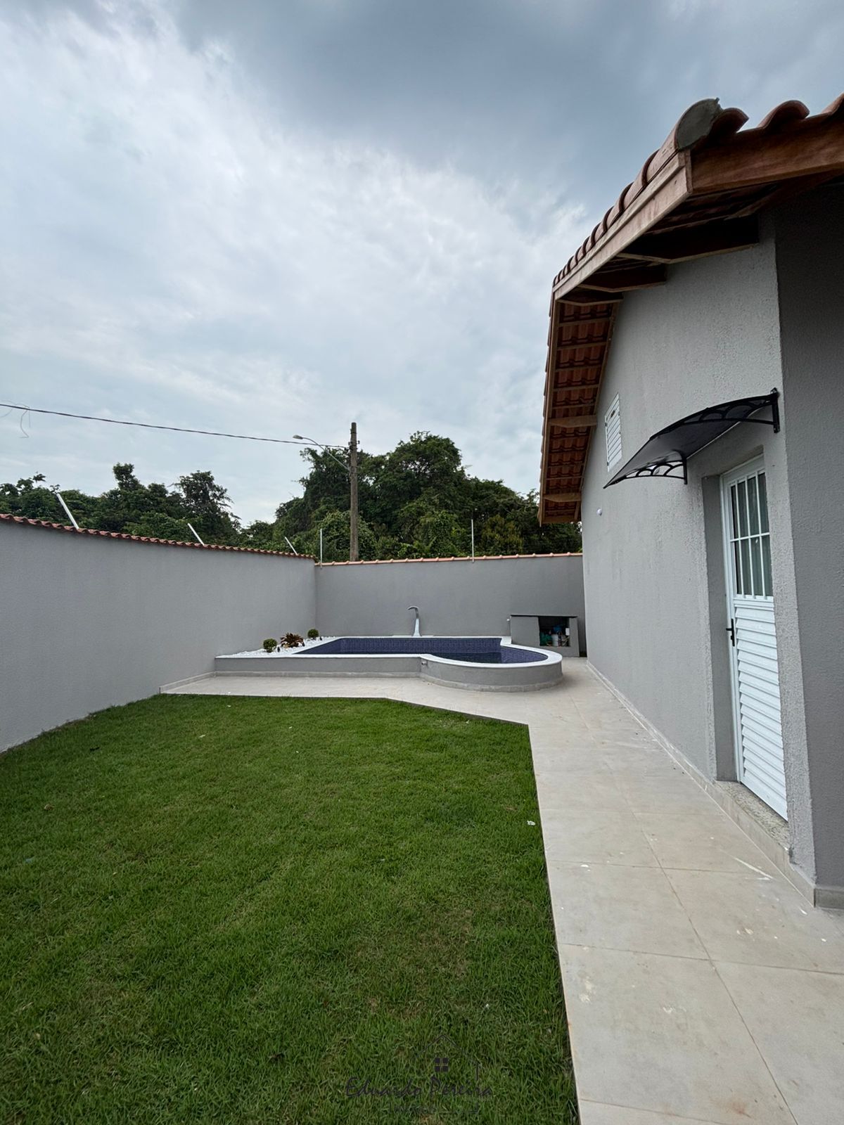 Casa à venda com 2 quartos, 70m² - Foto 15