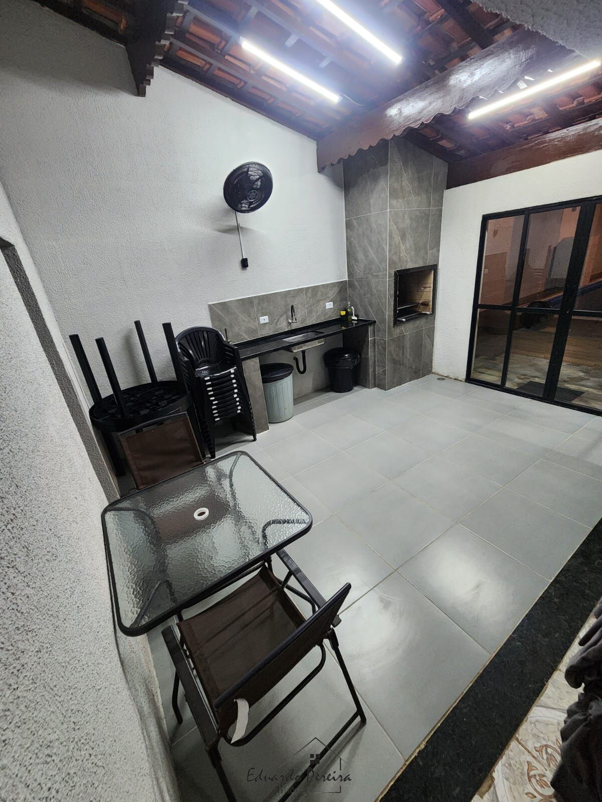 Casa à venda com 4 quartos, 150m² - Foto 19