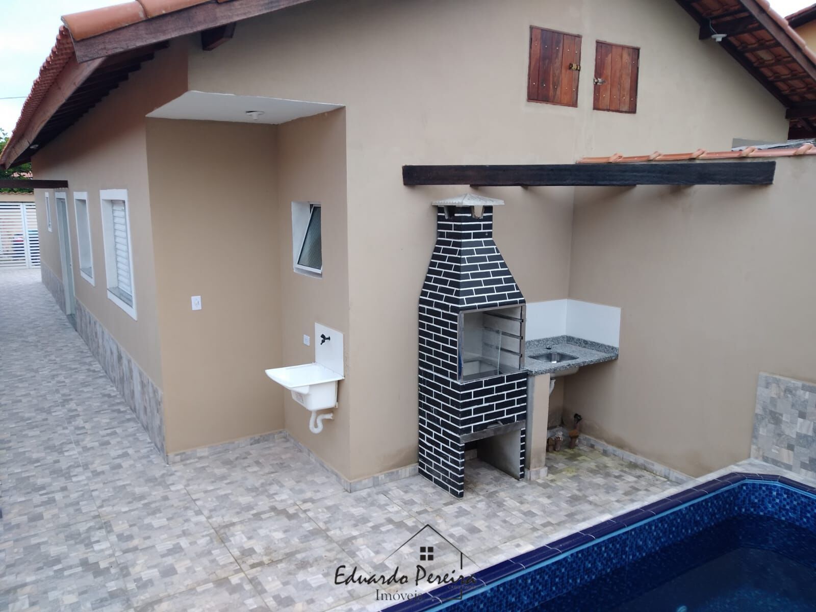 Casa à venda com 2 quartos, 53m² - Foto 10