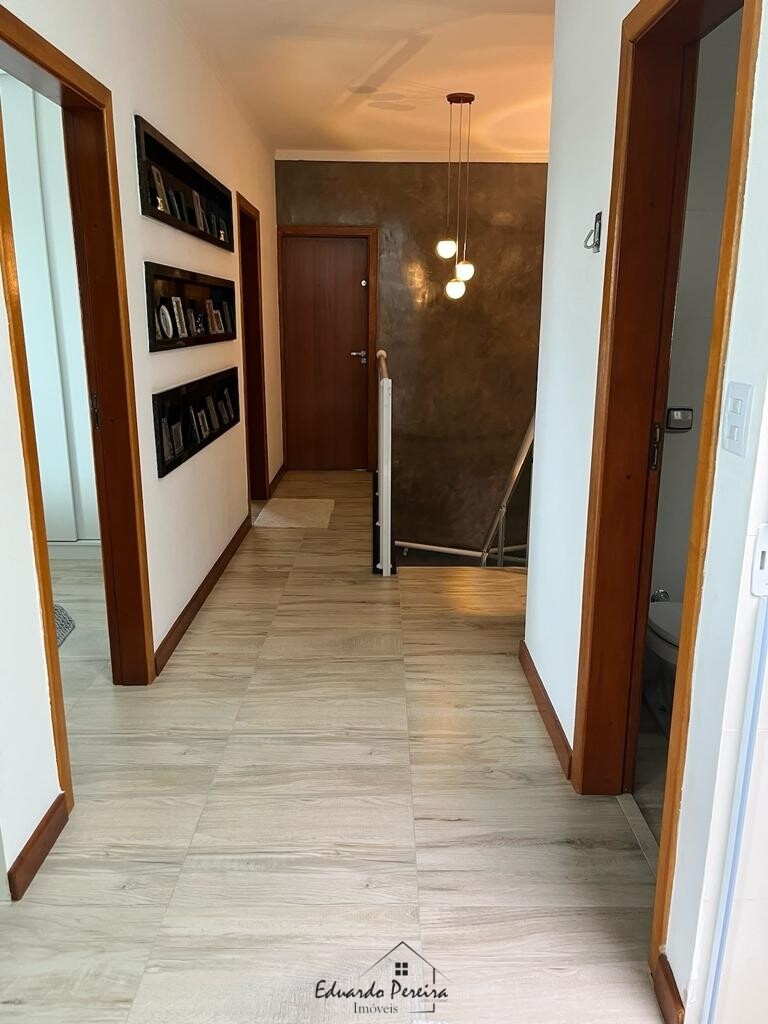 Sobrado à venda com 4 quartos, 320m² - Foto 29