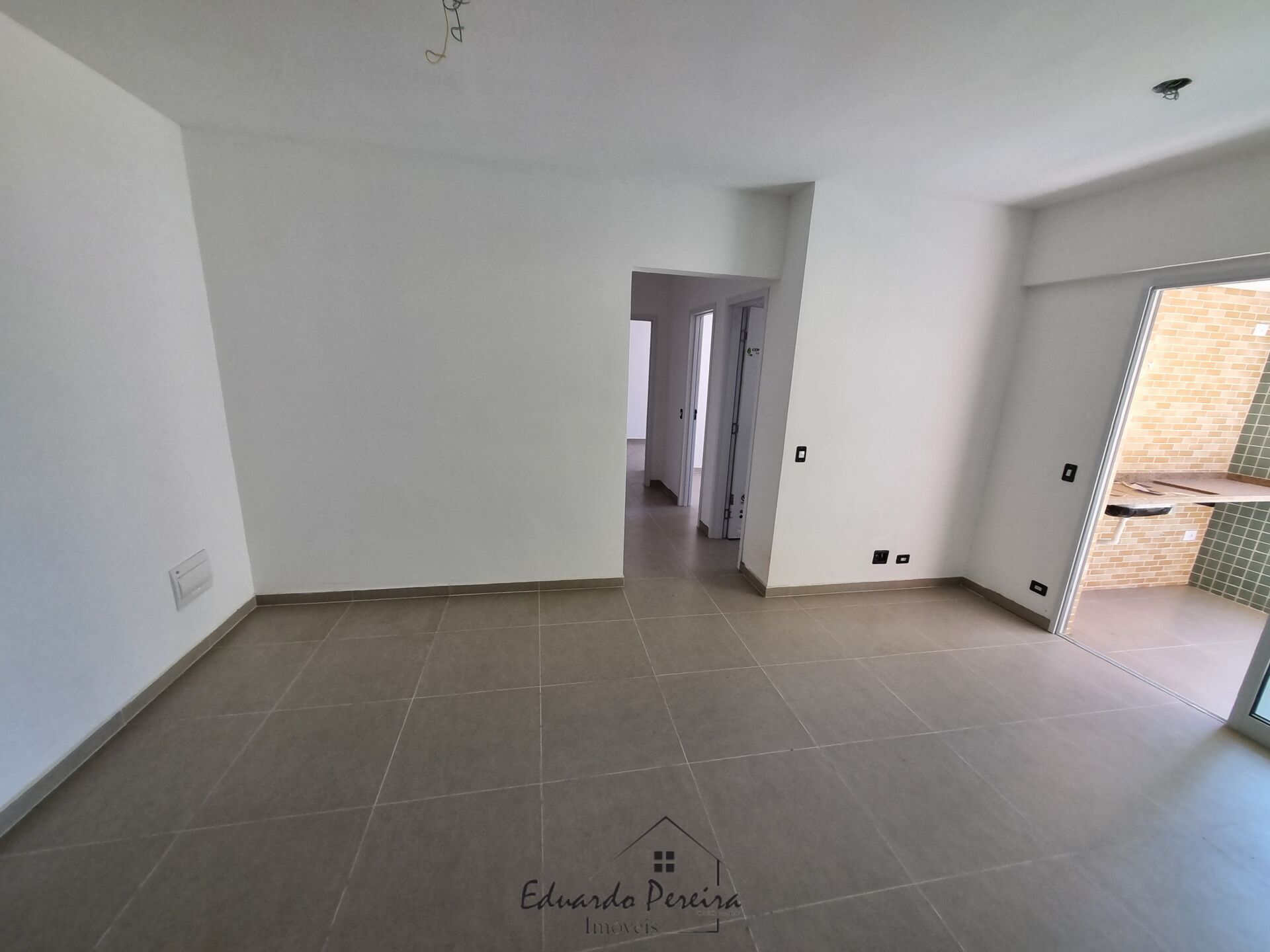 Apartamento à venda com 2 quartos, 71m² - Foto 8