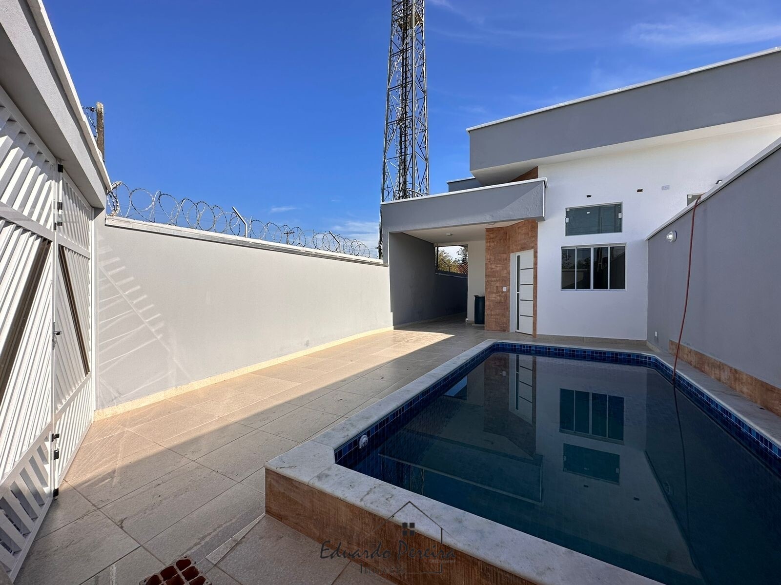 Casa à venda com 3 quartos, 81m² - Foto 5