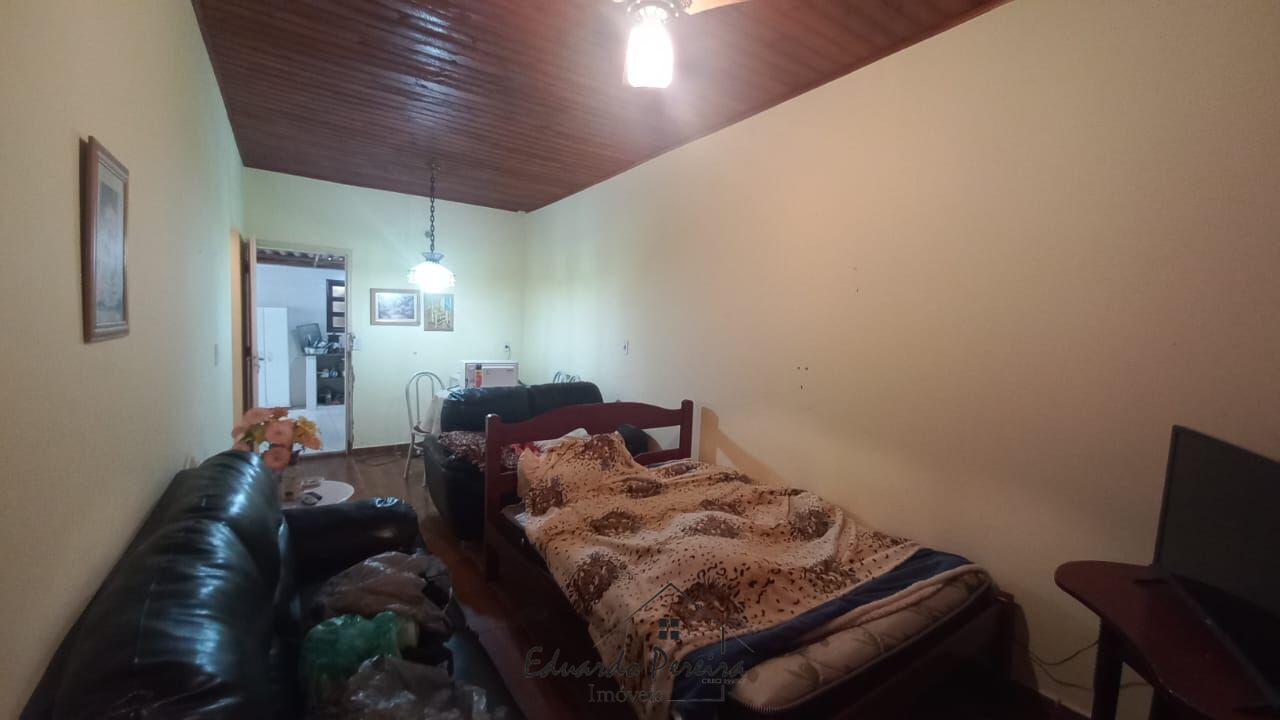 Casa à venda com 3 quartos, 33m² - Foto 4