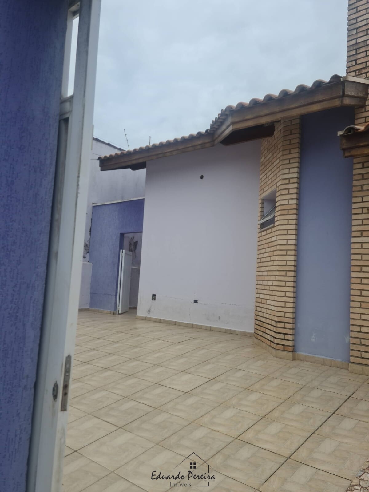 Casa à venda com 6 quartos, 250m² - Foto 44