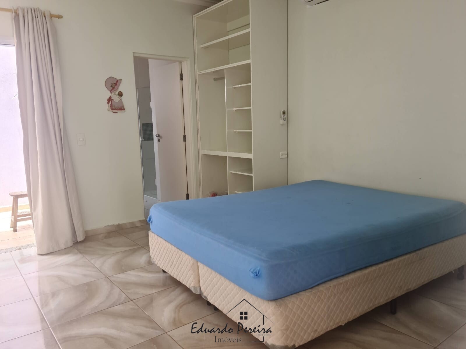 Casa à venda com 6 quartos, 250m² - Foto 20