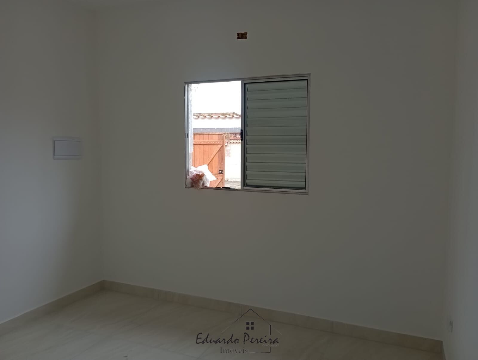 Casa à venda com 2 quartos, 80m² - Foto 11