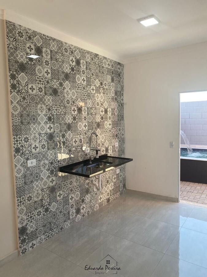 Casa de Condomínio à venda com 2 quartos, 50m² - Foto 4