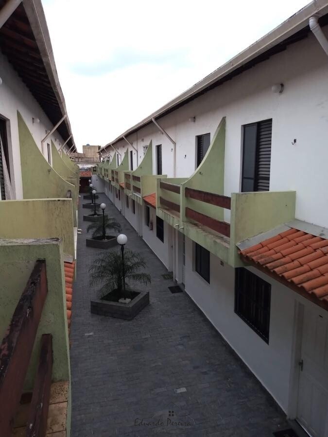 Sobrado à venda com 2 quartos, 75m² - Foto 13