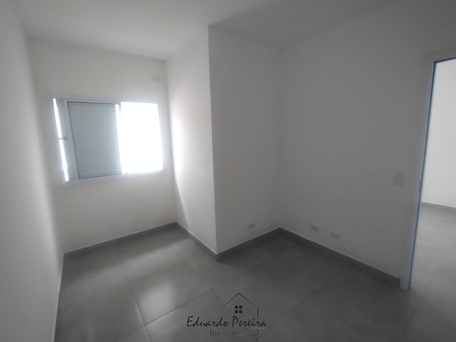 Casa à venda com 2 quartos, 49m² - Foto 12