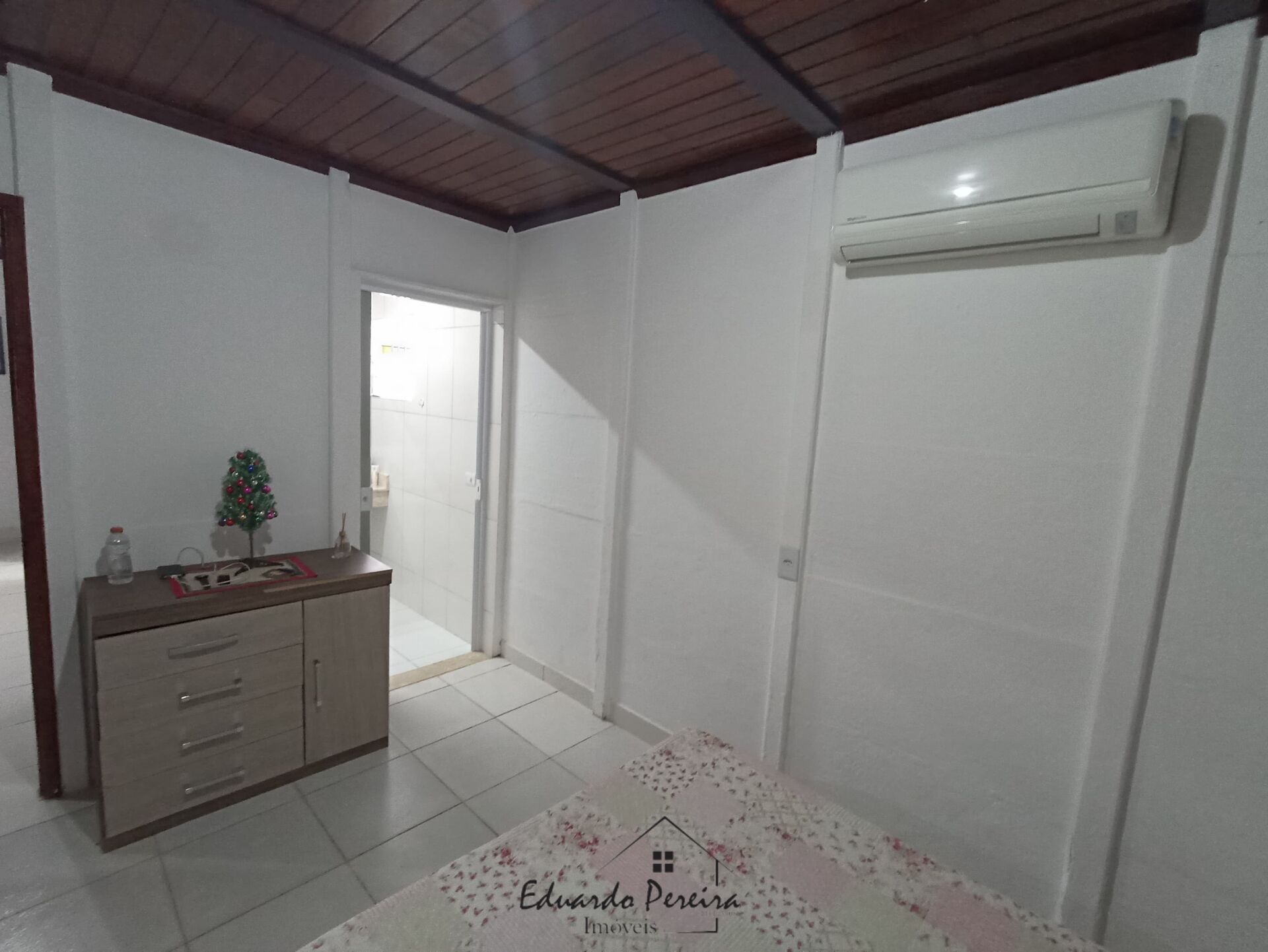 Casa à venda com 3 quartos, 94m² - Foto 10