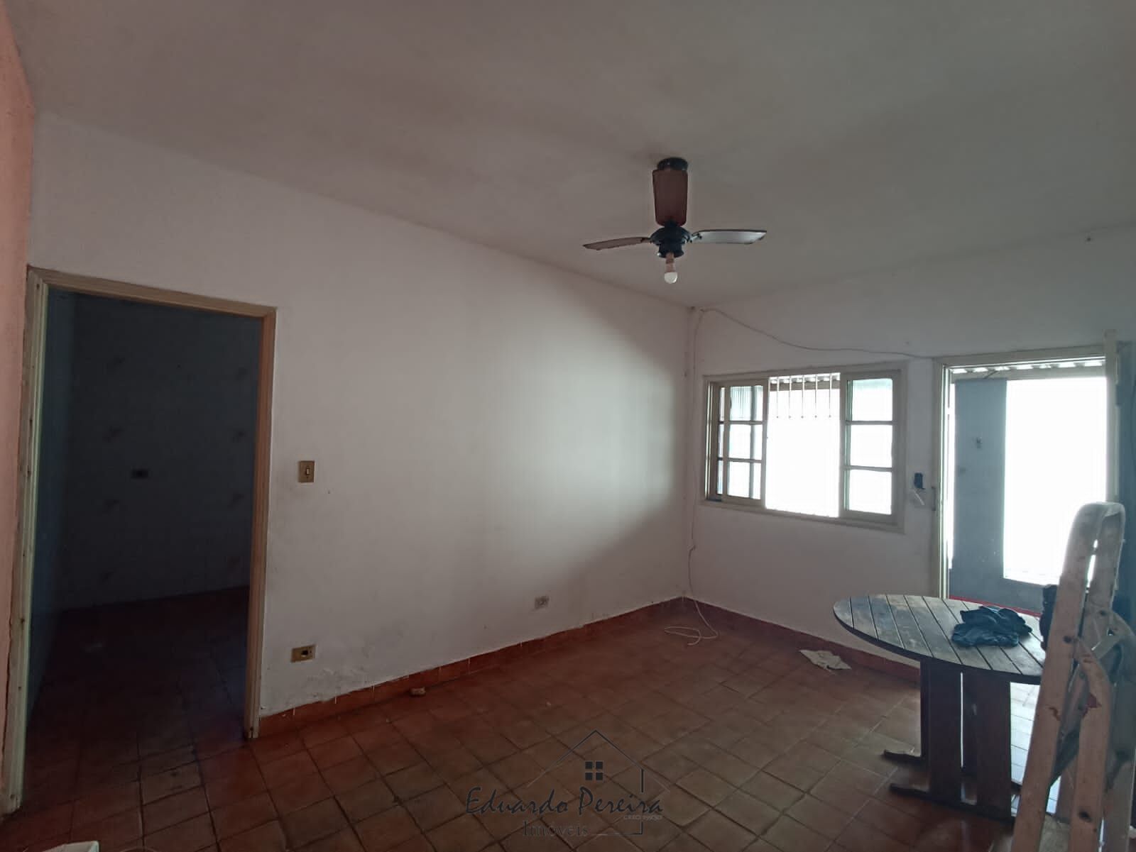 Casa à venda com 2 quartos, 56m² - Foto 16