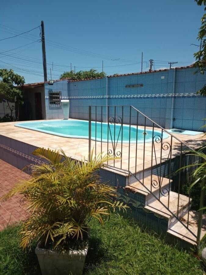 Sobrado à venda com 2 quartos, 110m² - Foto 1