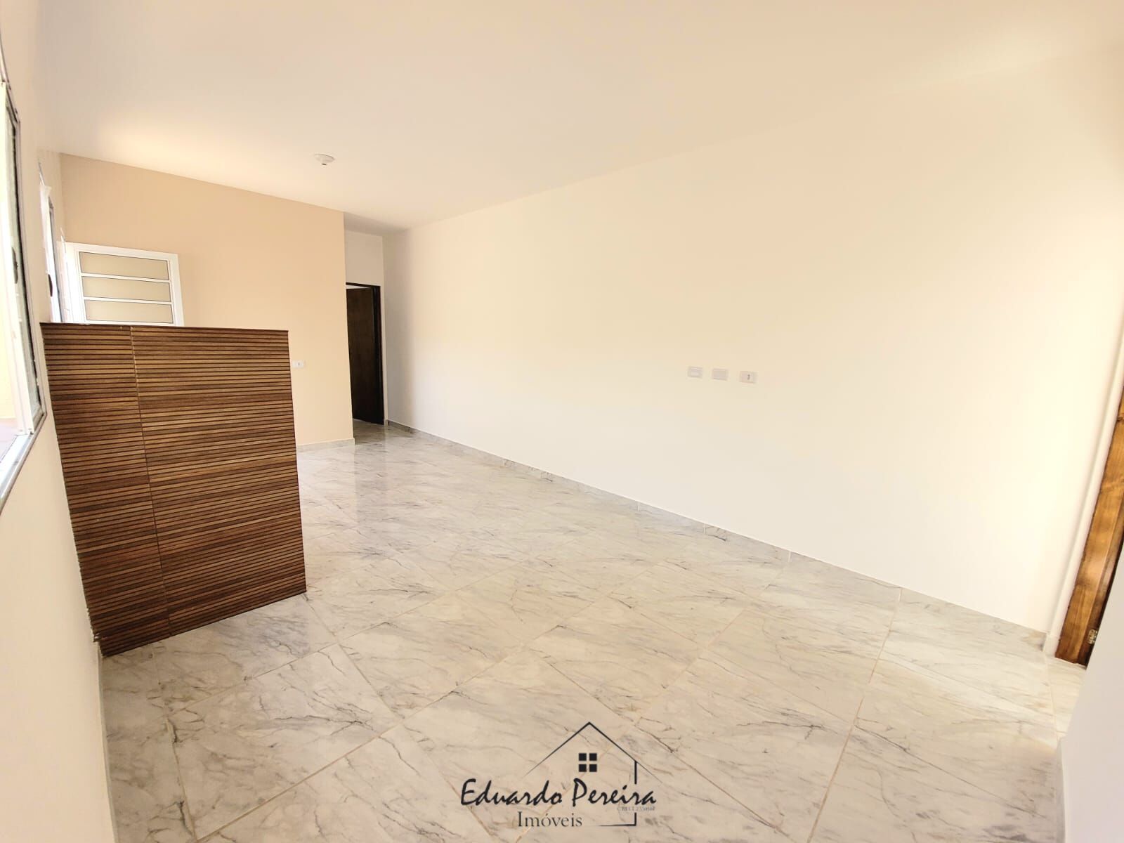 Casa à venda com 2 quartos, 56m² - Foto 13