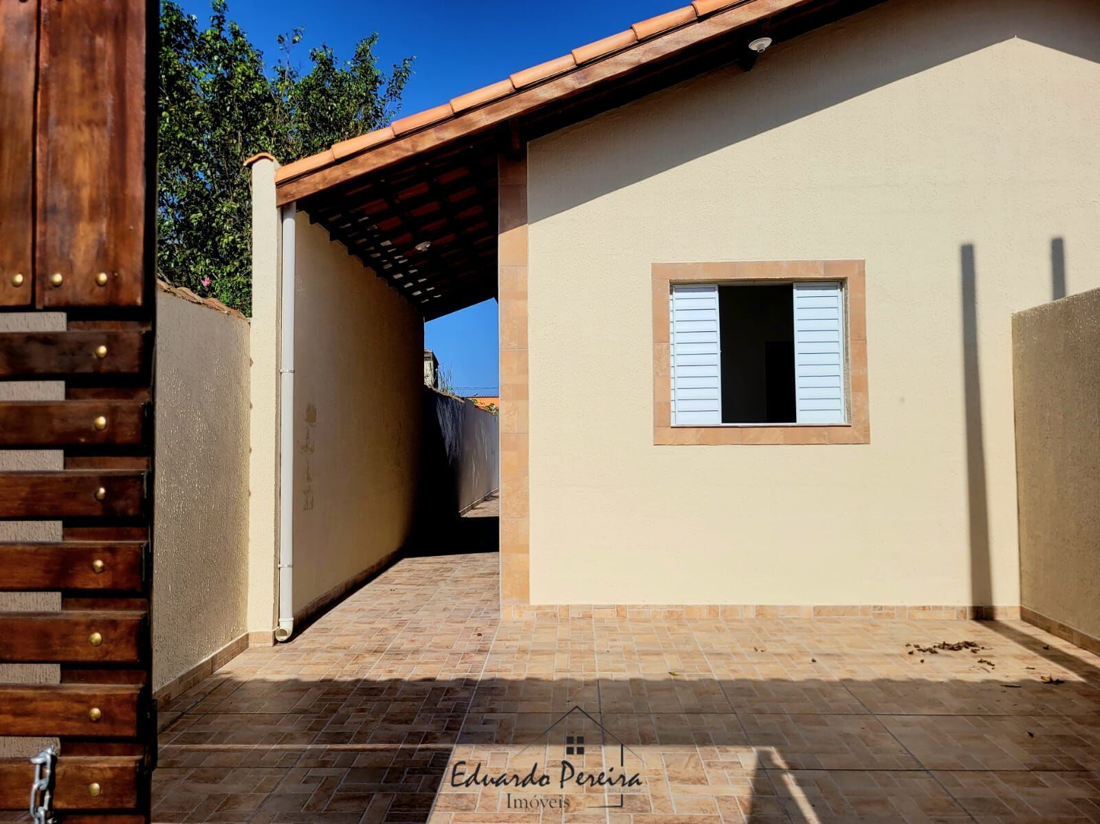 Casa à venda com 2 quartos, 56m² - Foto 5