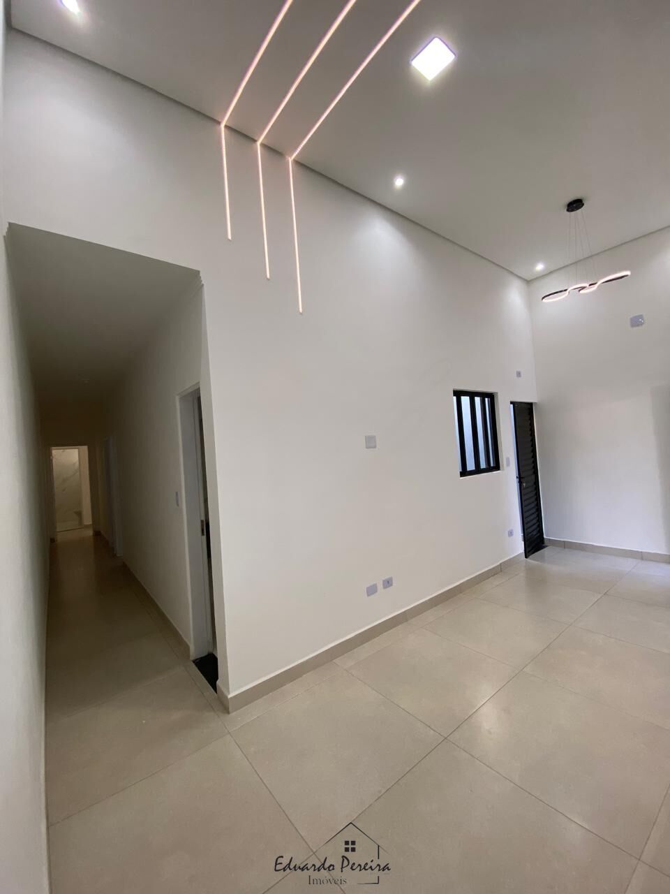 Casa à venda com 3 quartos, 90m² - Foto 17