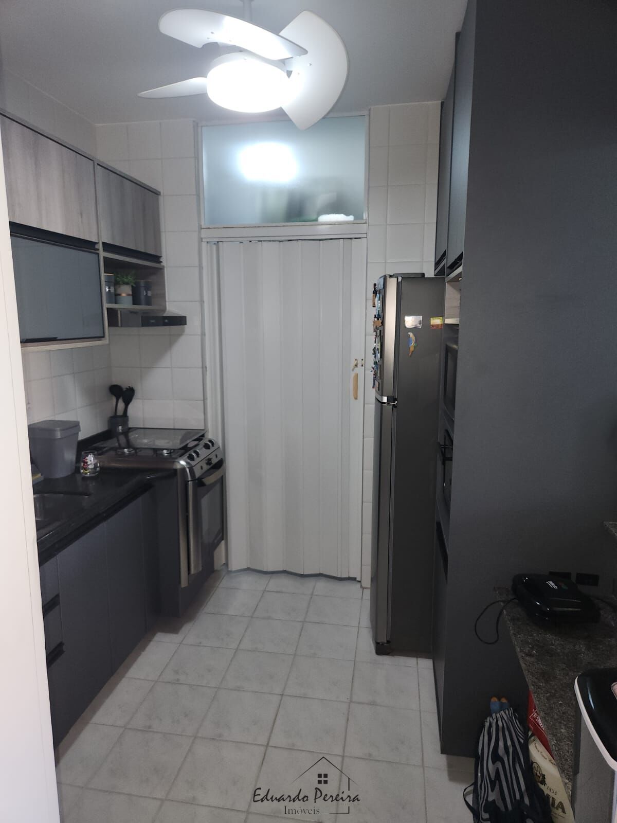 Apartamento à venda com 3 quartos, 93m² - Foto 3