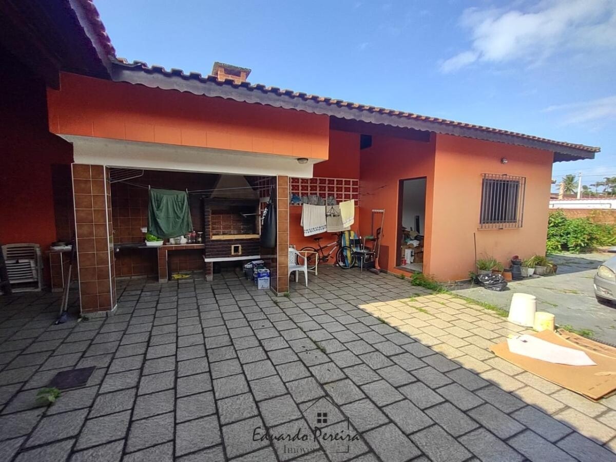 Casa à venda com 3 quartos, 167m² - Foto 2