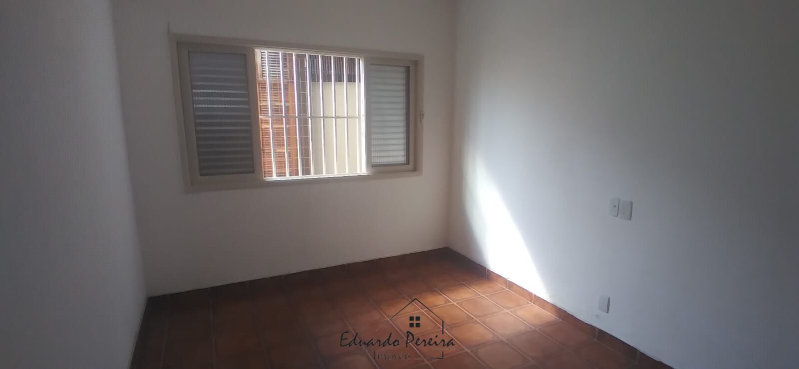 Casa à venda com 3 quartos, 76m² - Foto 11