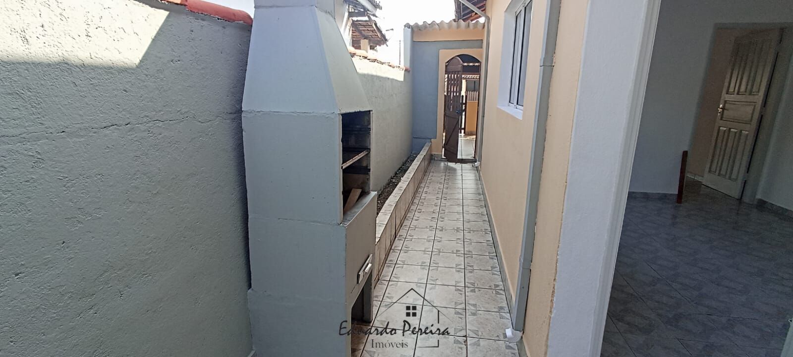 Casa à venda com 2 quartos, 68m² - Foto 17