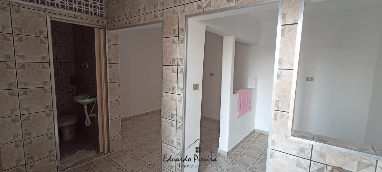 Casa à venda com 2 quartos, 68m² - Foto 10