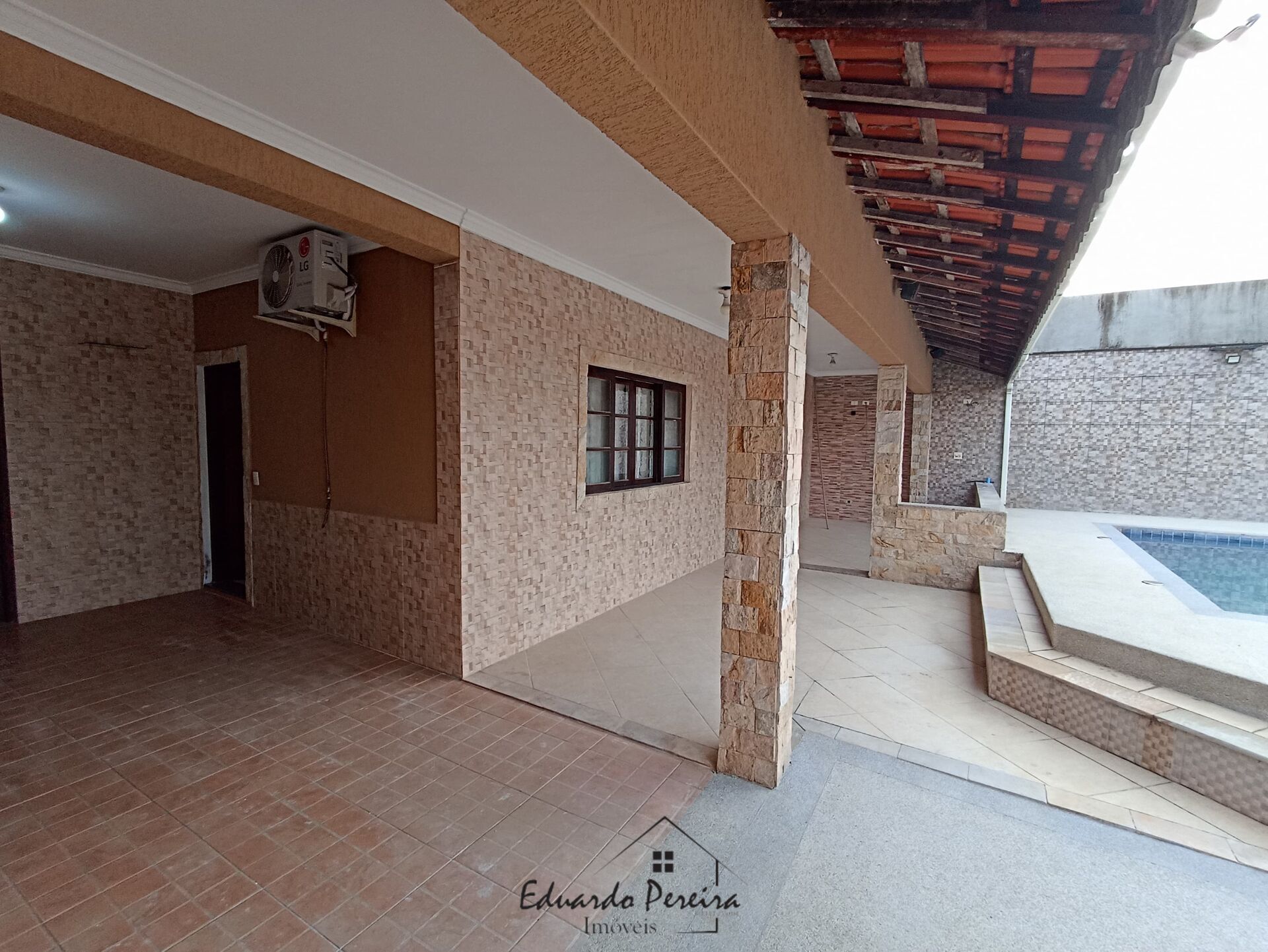 Casa à venda com 2 quartos, 153m² - Foto 11