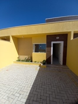 Casa à venda com 2 quartos, 63m² - Foto 2