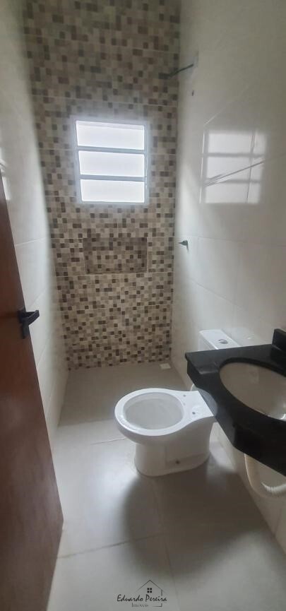 Casa à venda com 2 quartos, 125m² - Foto 9