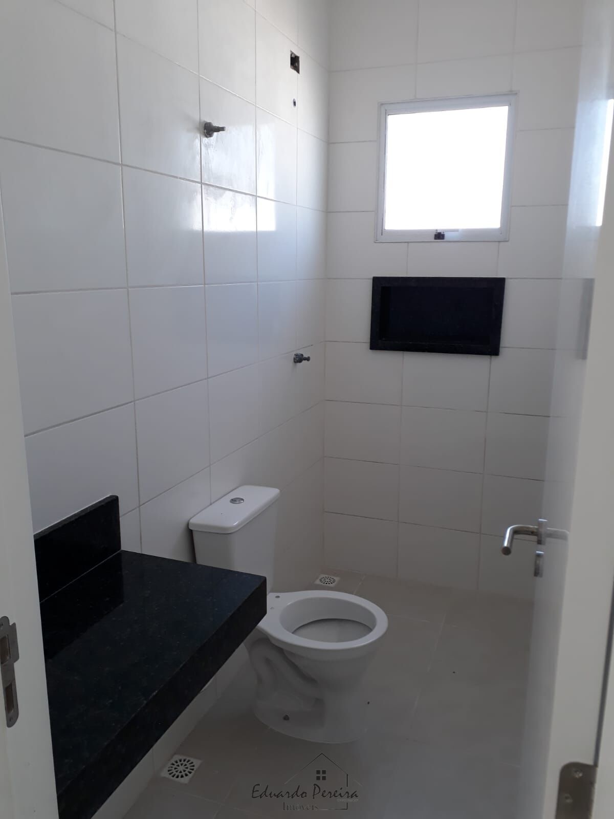 Casa à venda com 2 quartos, 60m² - Foto 8