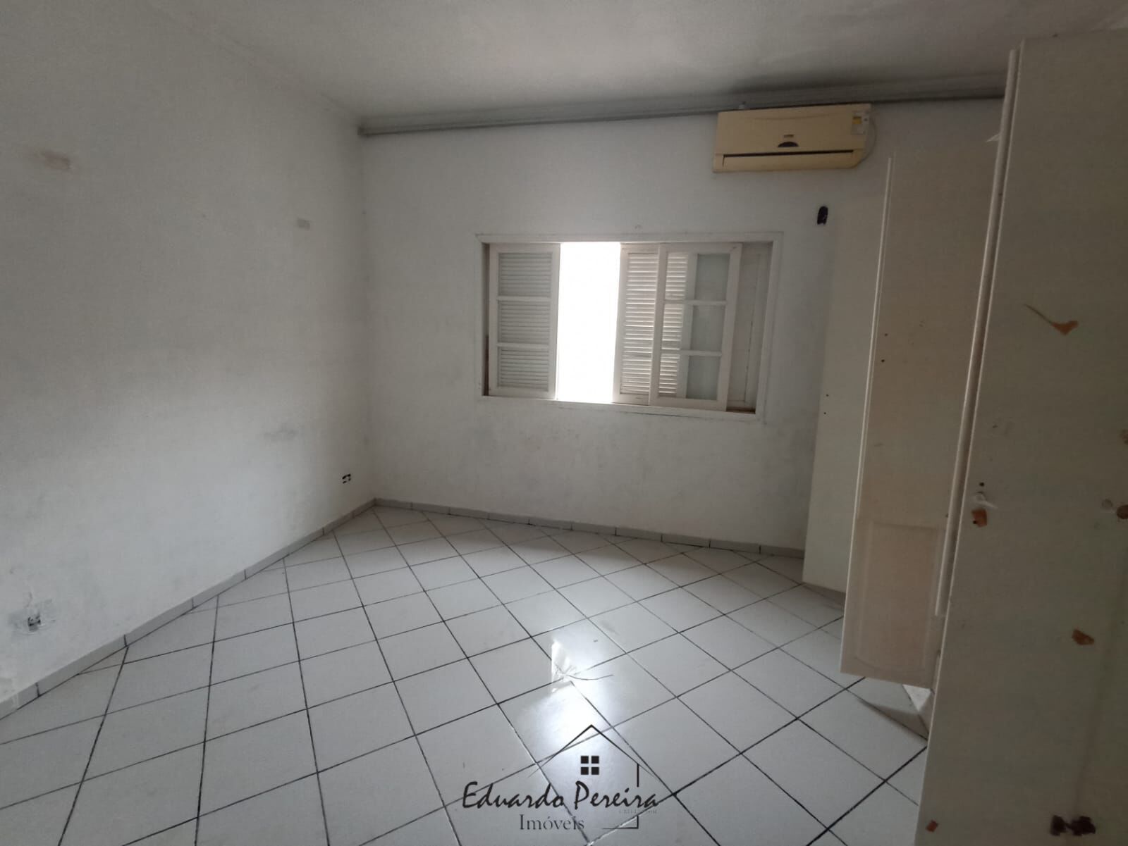 Casa à venda com 2 quartos, 250m² - Foto 20