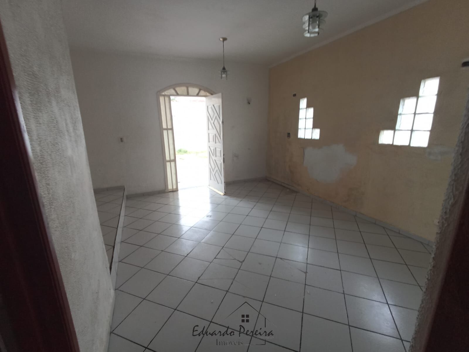 Casa à venda com 2 quartos, 250m² - Foto 14