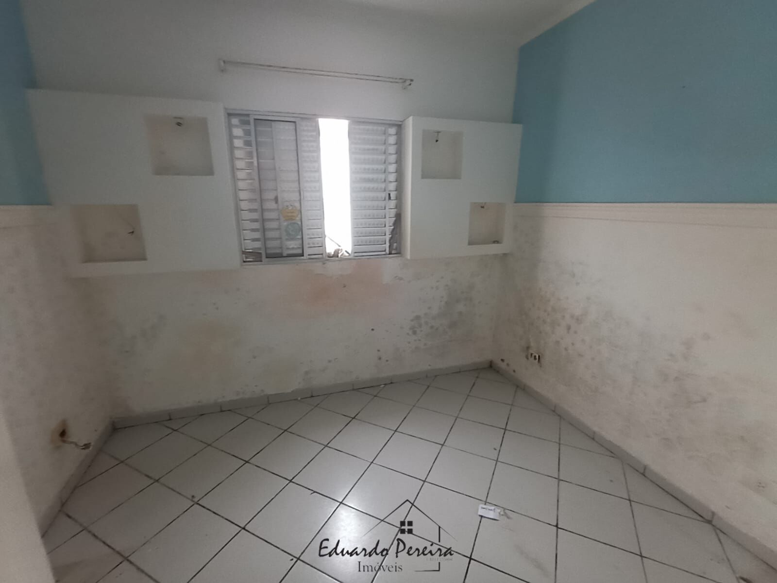 Casa à venda com 2 quartos, 250m² - Foto 19