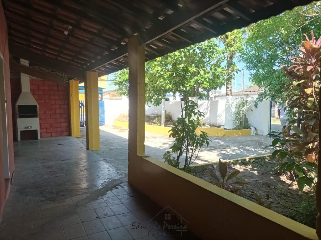 Casa à venda com 3 quartos, 69m² - Foto 4