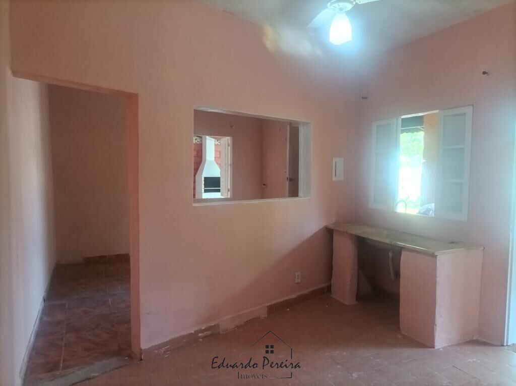 Casa à venda com 3 quartos, 69m² - Foto 3