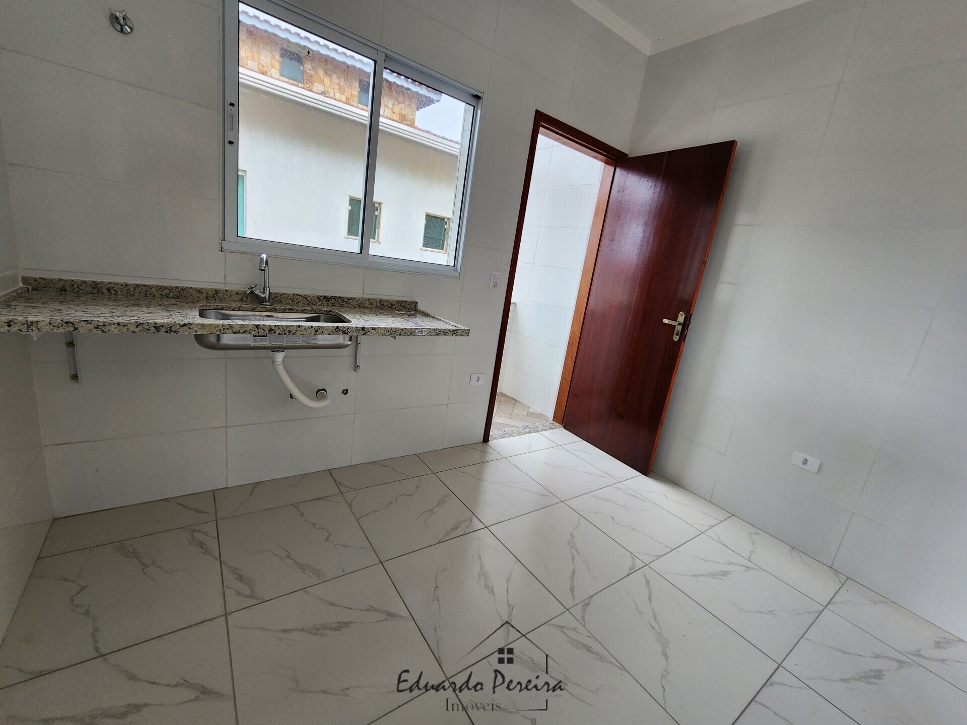 Apartamento à venda com 2 quartos, 75m² - Foto 5