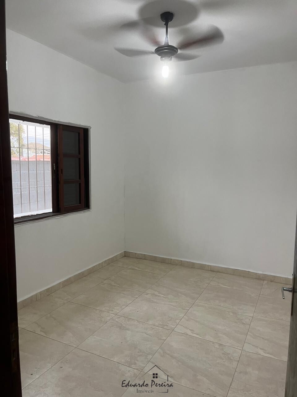 Casa à venda com 3 quartos, 97m² - Foto 18