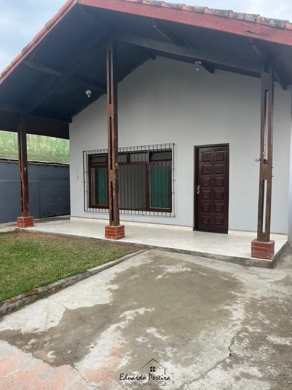 Casa à venda com 3 quartos, 97m² - Foto 3