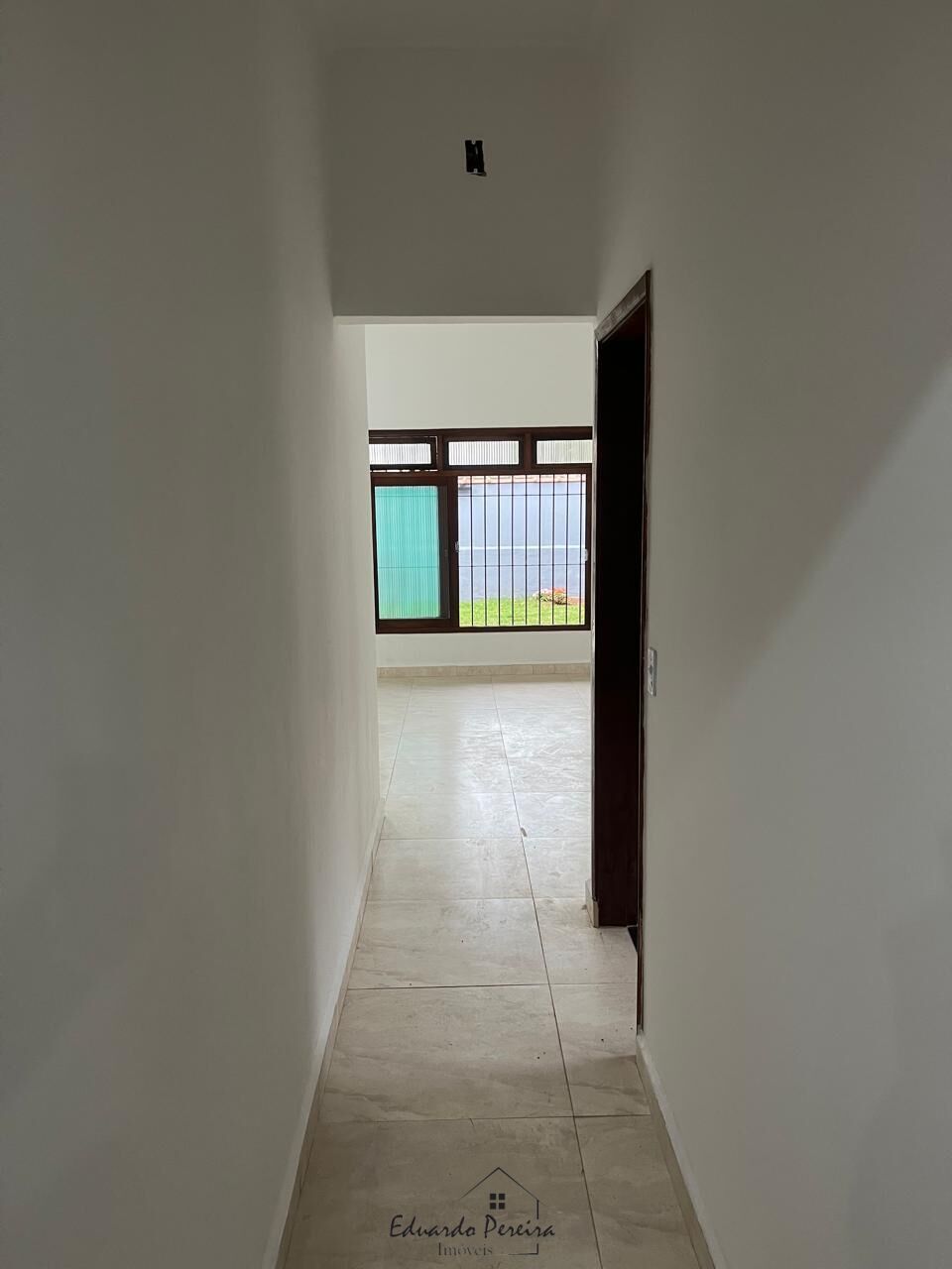 Casa à venda com 3 quartos, 97m² - Foto 12