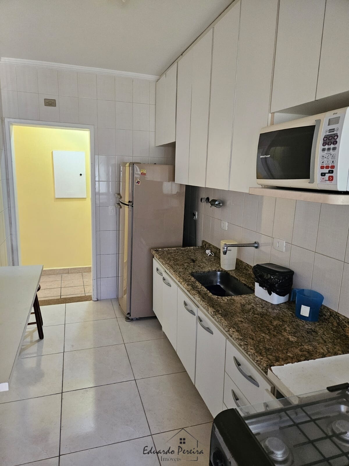 Apartamento à venda com 2 quartos, 70m² - Foto 4