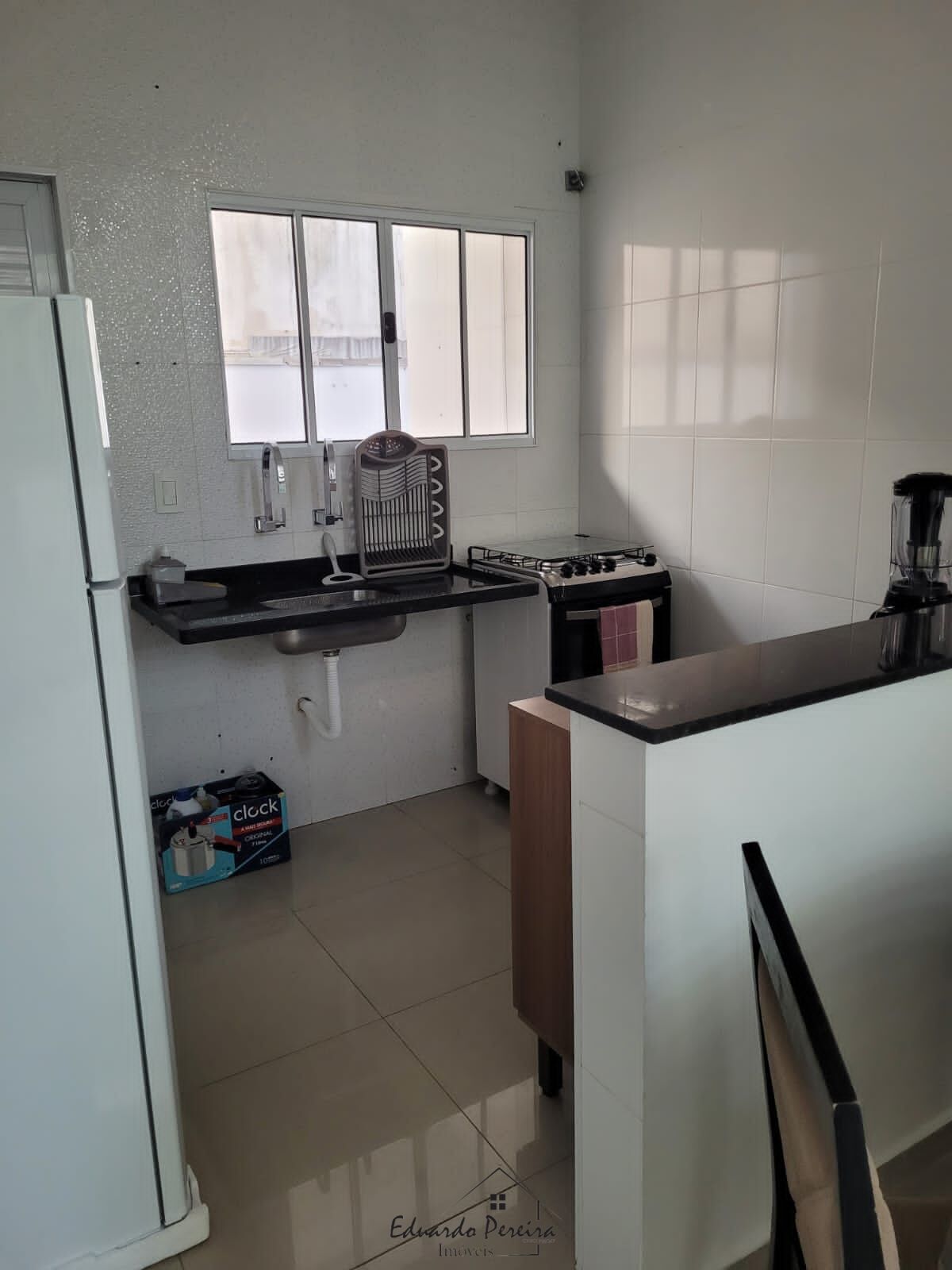 Sobrado para alugar com 3 quartos, 100m² - Foto 2