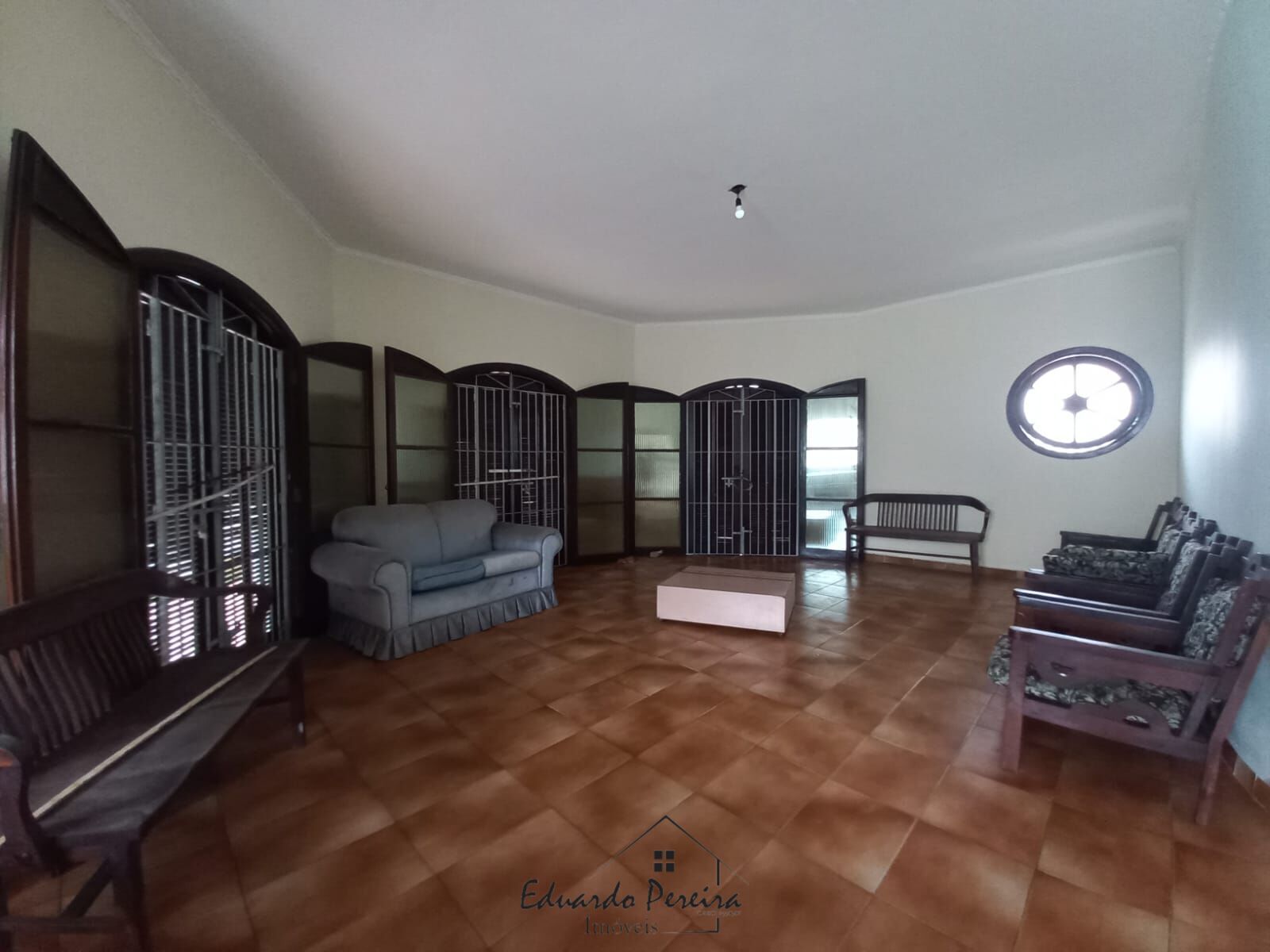 Casa à venda com 3 quartos, 100m² - Foto 10