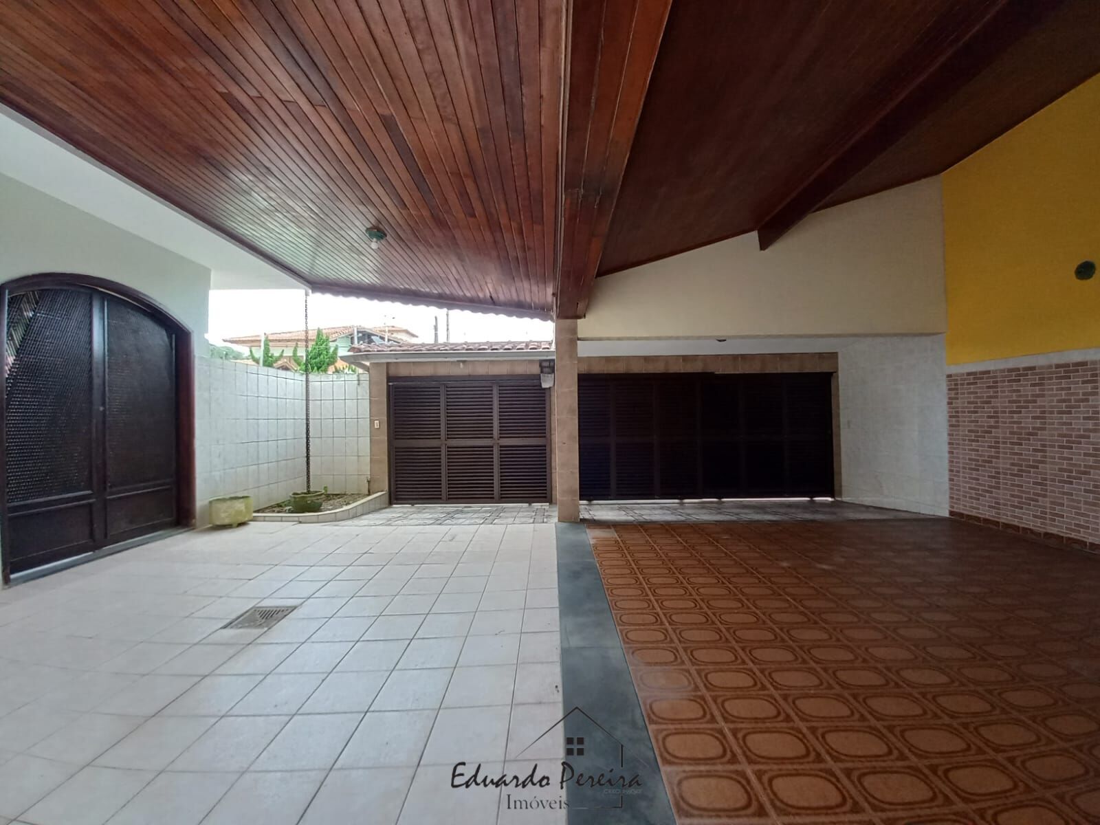 Casa à venda com 3 quartos, 100m² - Foto 27