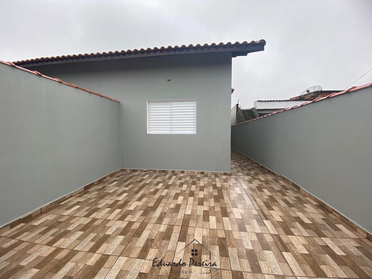 Casa à venda com 2 quartos, 59m² - Foto 1