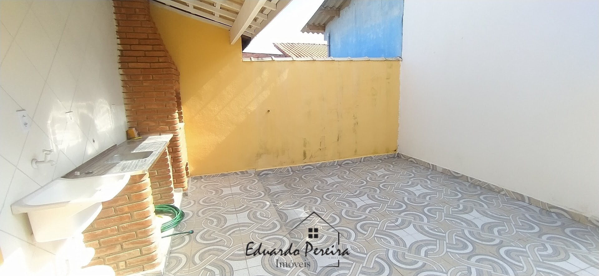 Casa à venda com 2 quartos, 71m² - Foto 26