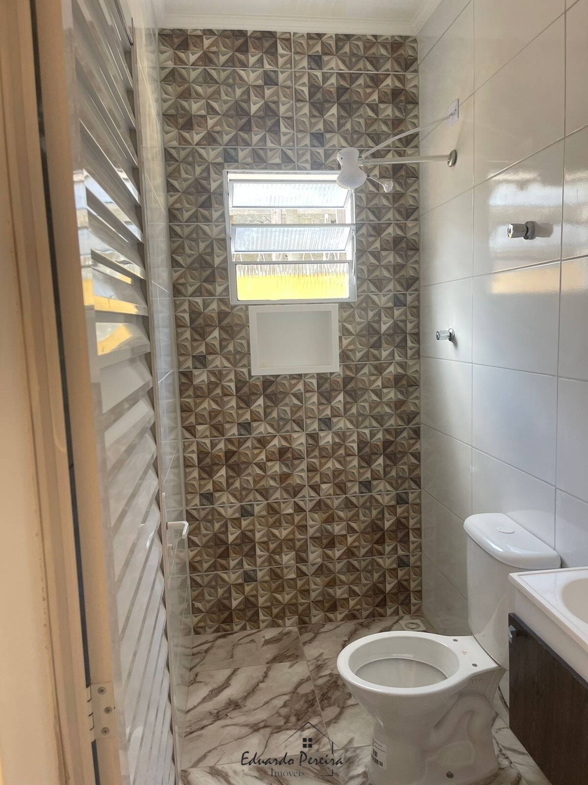 Casa à venda com 2 quartos, 71m² - Foto 16