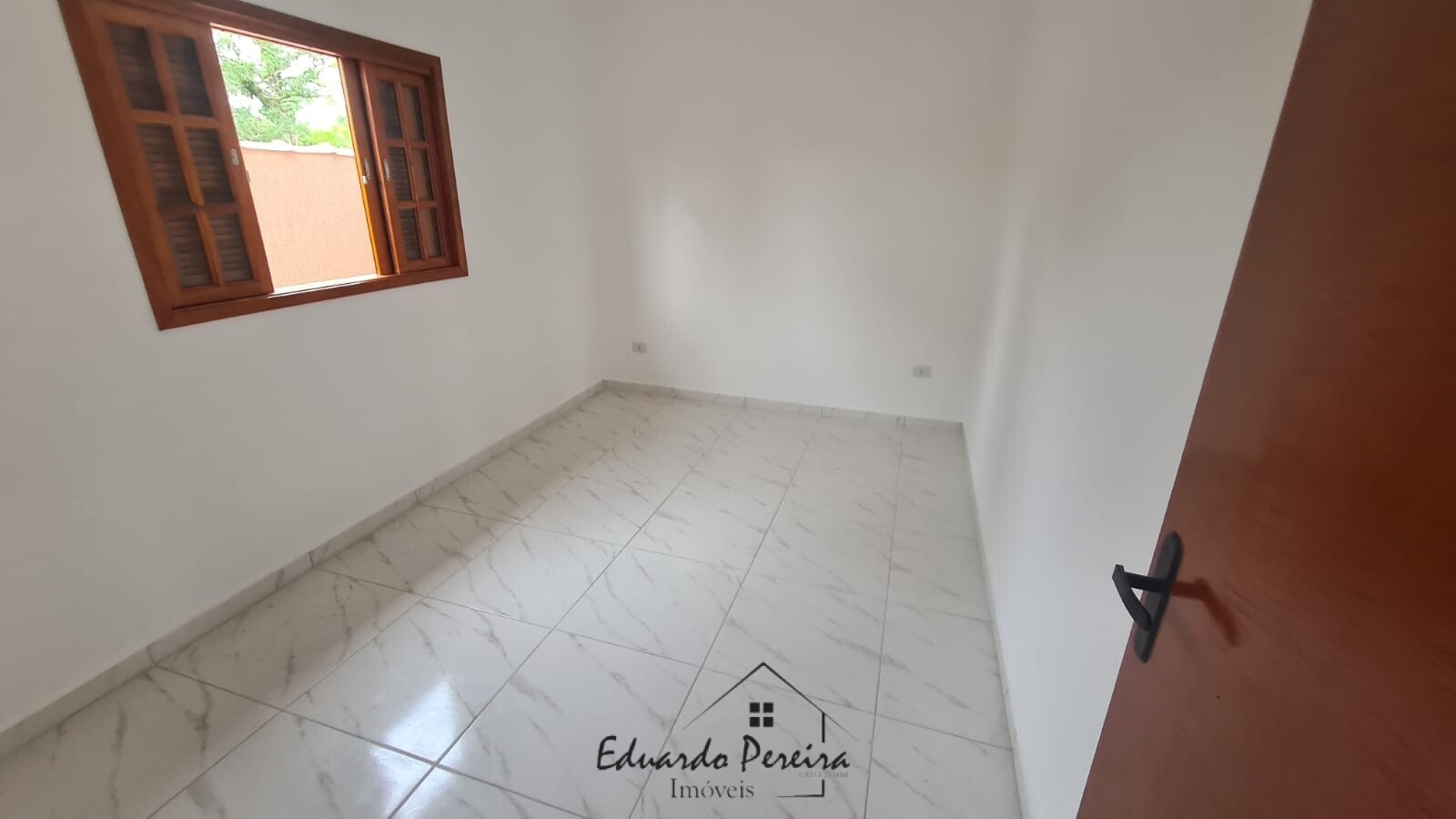 Casa à venda com 2 quartos, 58m² - Foto 6