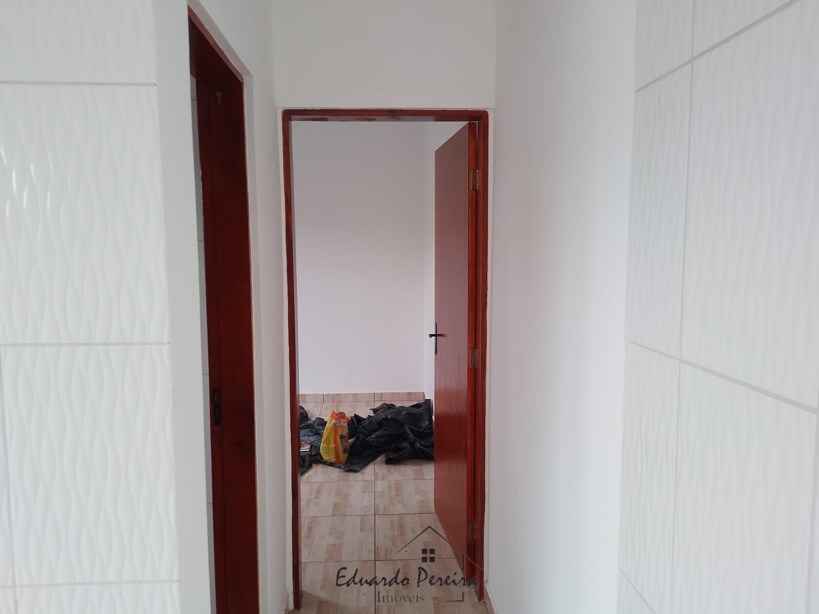 Casa à venda com 2 quartos, 53m² - Foto 5