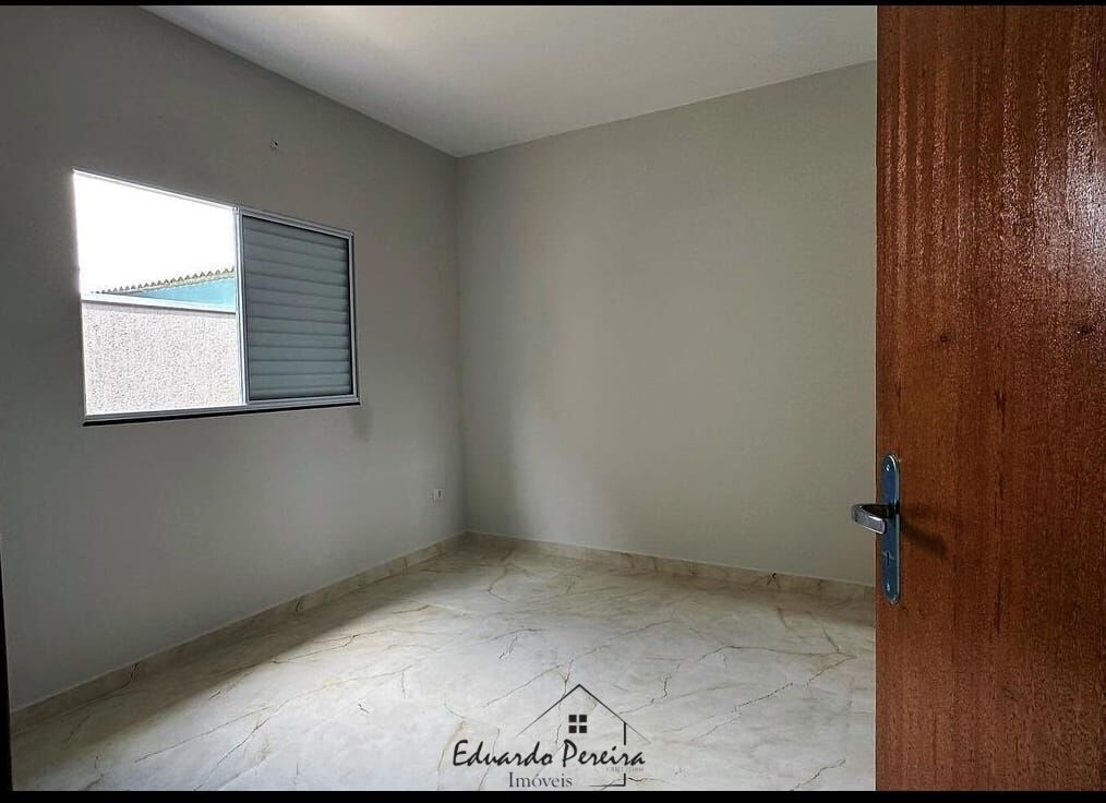 Casa à venda com 2 quartos, 65m² - Foto 6